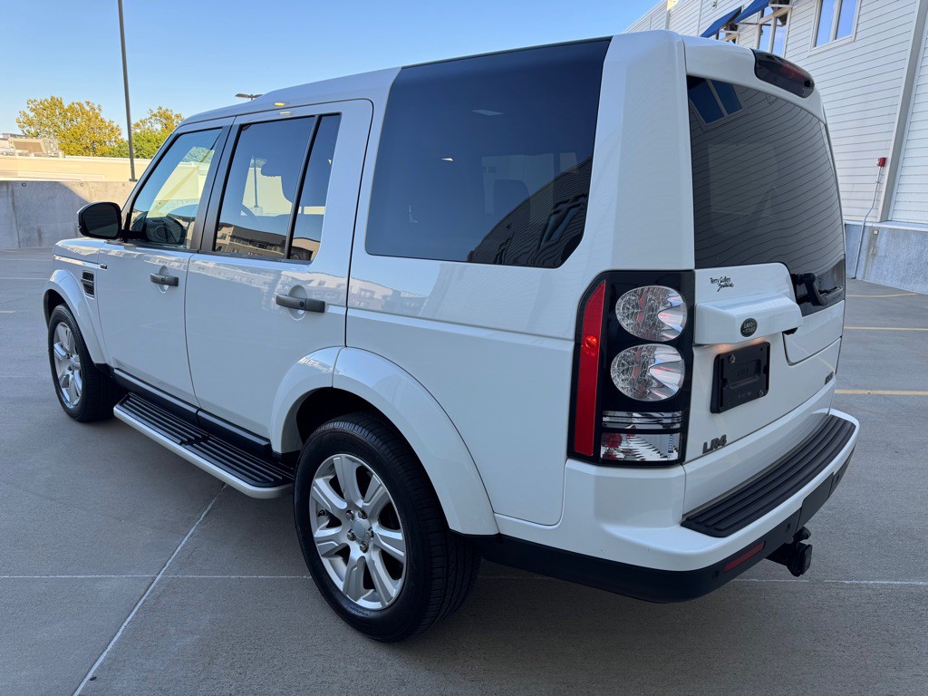 2016 Land Rover LR4 Image 5