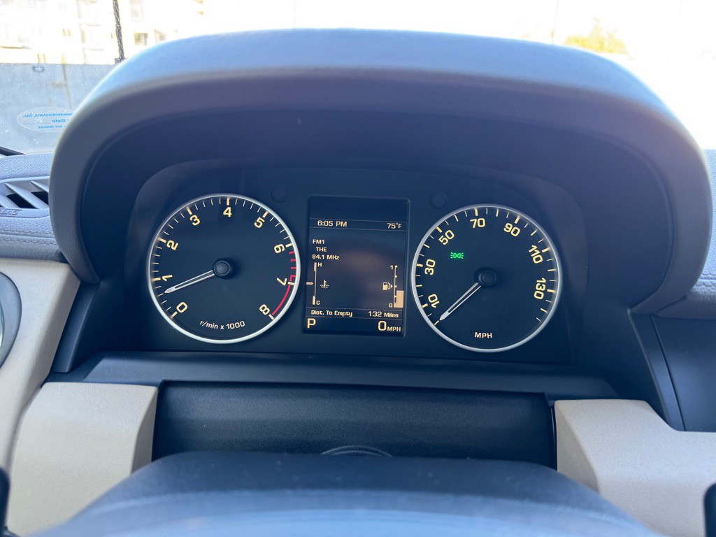 2016 Land Rover LR4 Image 14