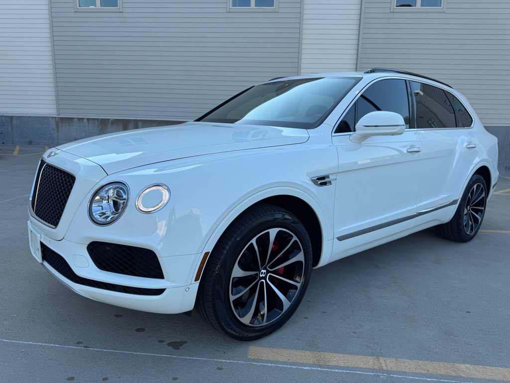 2019 Bentley Bentayga Image 7