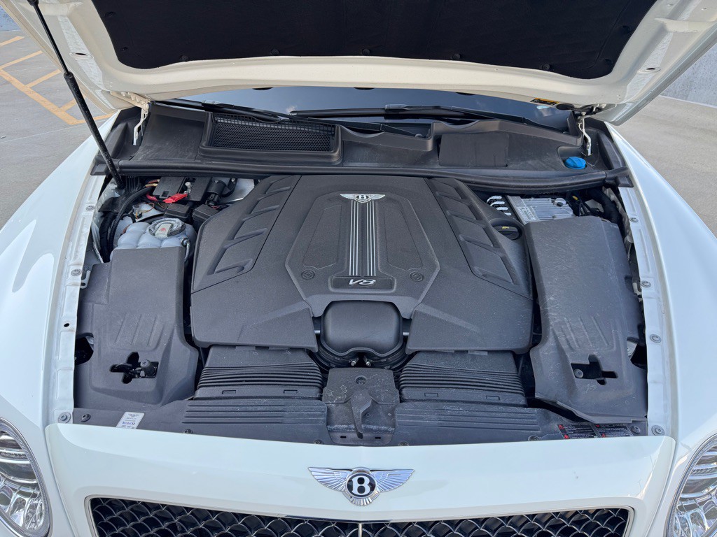 2019 Bentley Bentayga Image 29