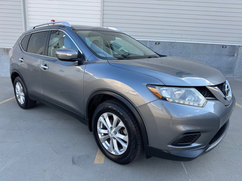 2015 Nissan Rogue Image 1