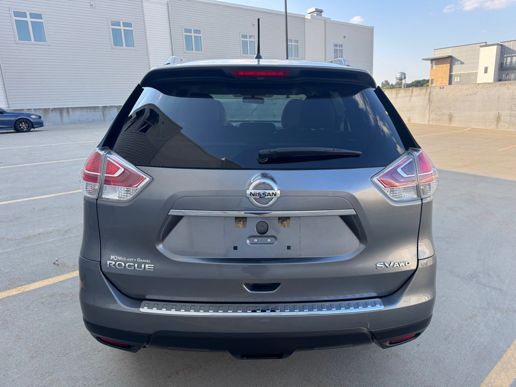 2015 Nissan Rogue Image 4