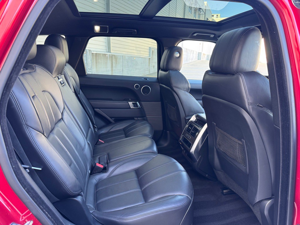 2016 Land Rover Range Rover Sport Image 29