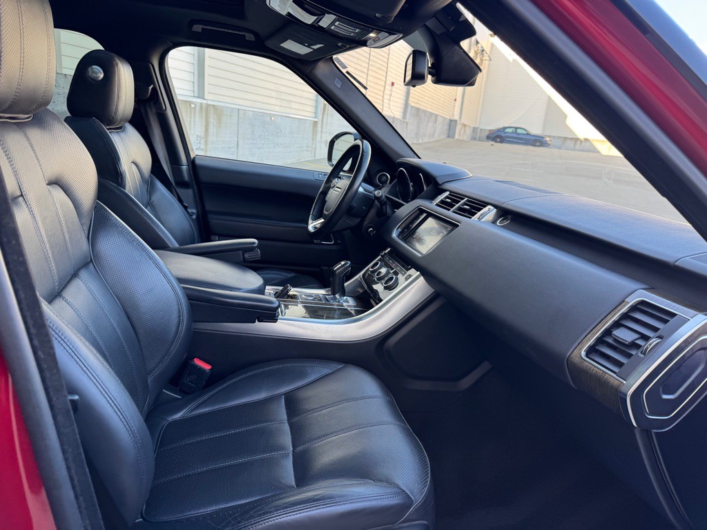 2016 Land Rover Range Rover Sport Image 31