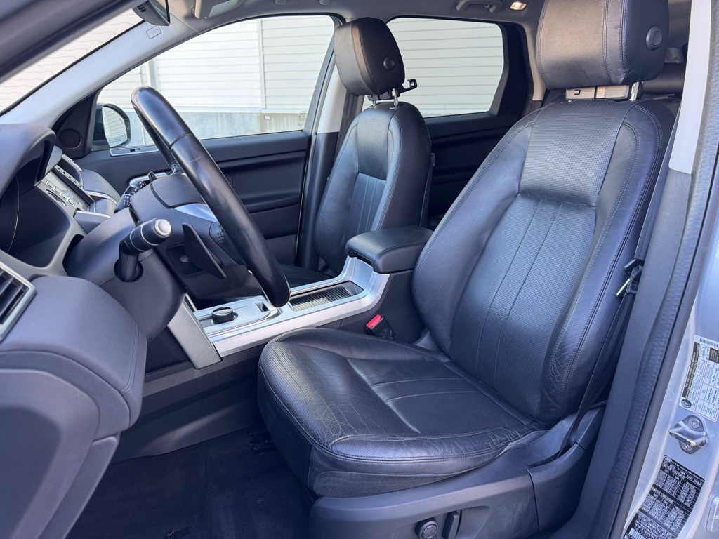 2019 Land Rover Discovery Sport Image 11