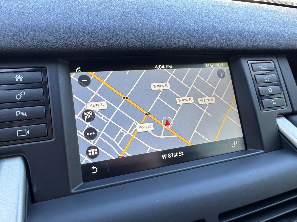 2019 Land Rover Discovery Sport Image 17