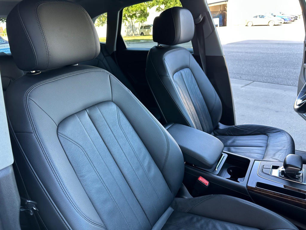 2018 Audi Q5 Image 25