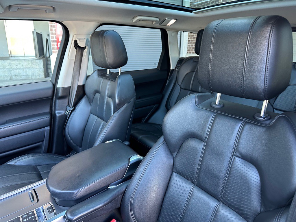 2017 Land Rover Range Rover Sport Image 14