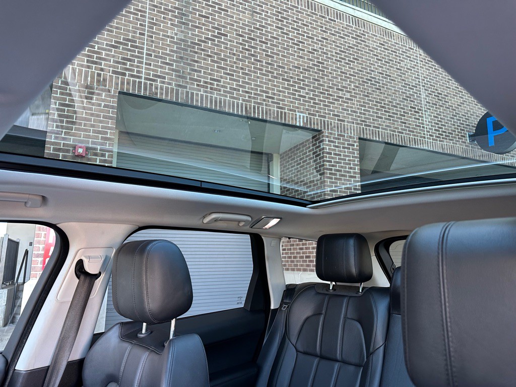 2017 Land Rover Range Rover Sport Image 15