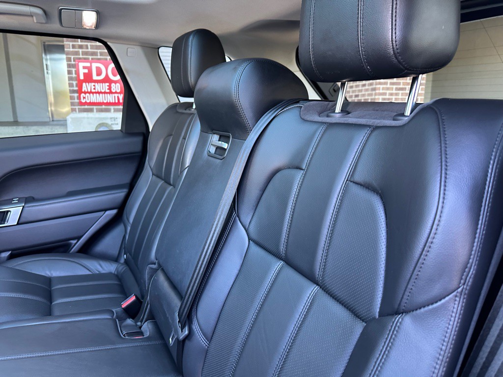 2017 Land Rover Range Rover Sport Image 18