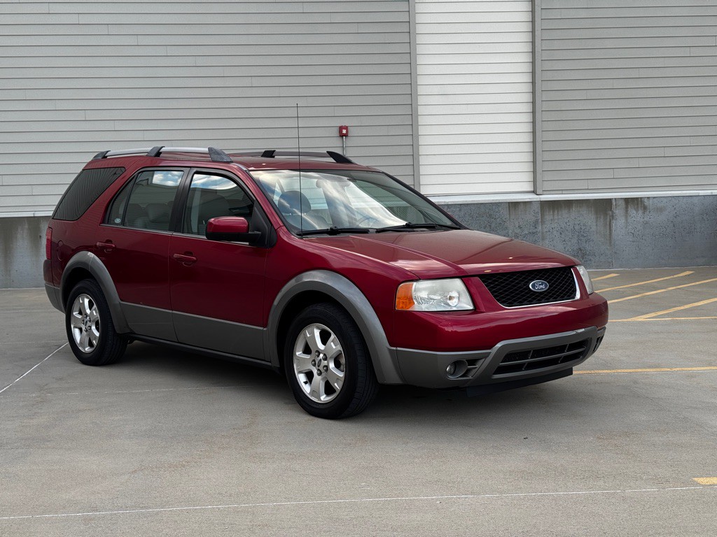 2005 Ford Freestyle Image 1