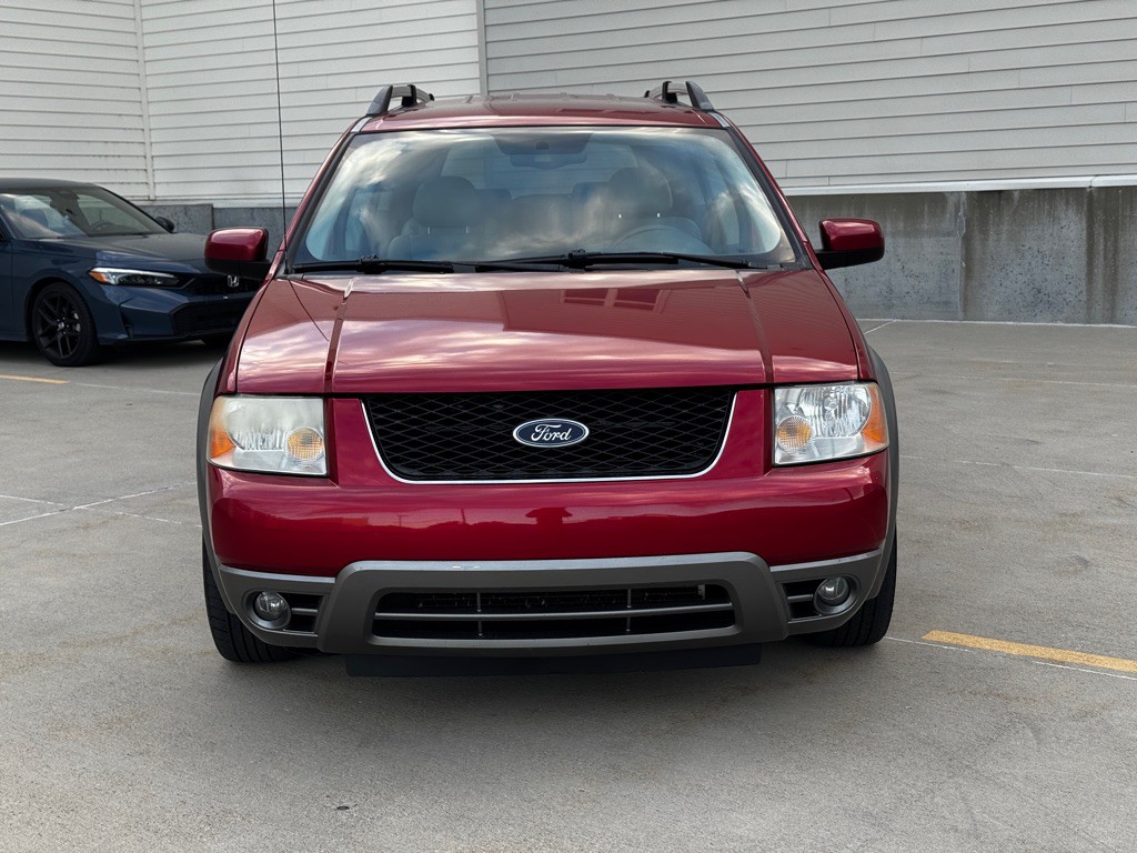 2005 Ford Freestyle Image 2