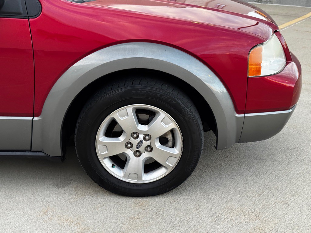 2005 Ford Freestyle Image 9