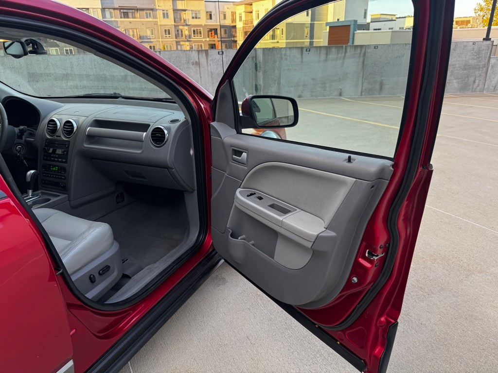 2005 Ford Freestyle Image 21