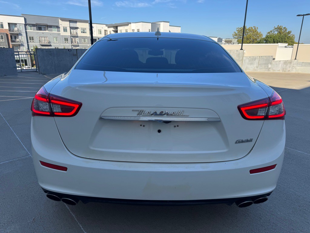 2016 Maserati Ghibli Image 4