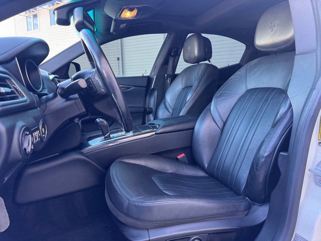 2016 Maserati Ghibli Image 11
