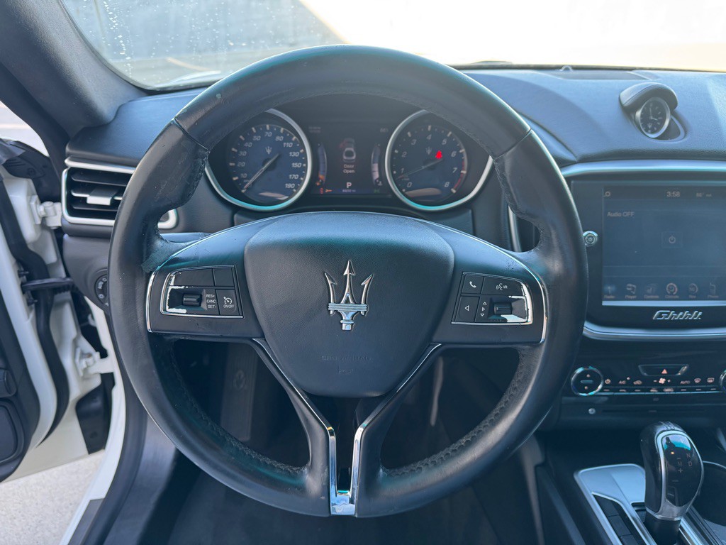 2016 Maserati Ghibli Image 13