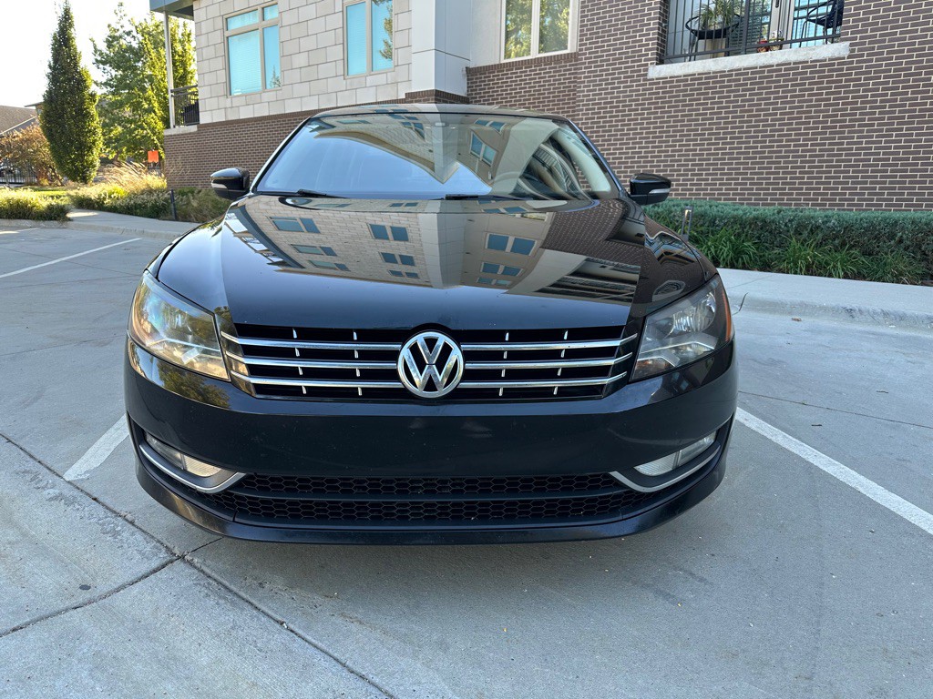 2014 Volkswagen Passat Image 2