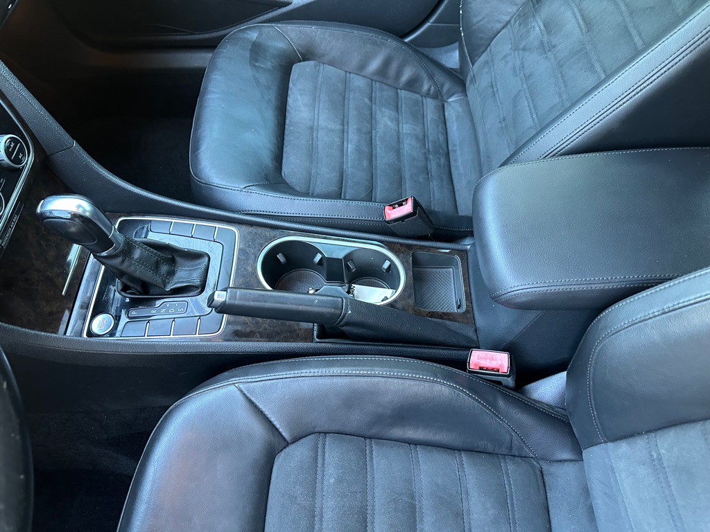 2014 Volkswagen Passat Image 13