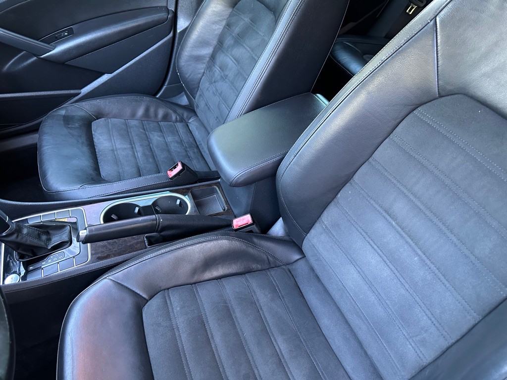 2014 Volkswagen Passat Image 14