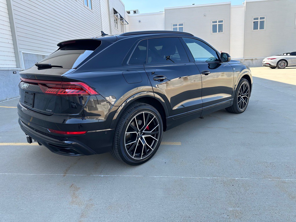 2020 Audi Q8 Image 7