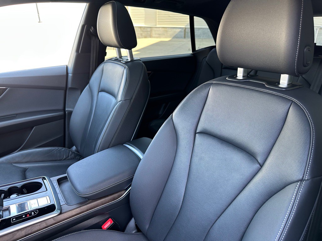 2020 Audi Q8 Image 17