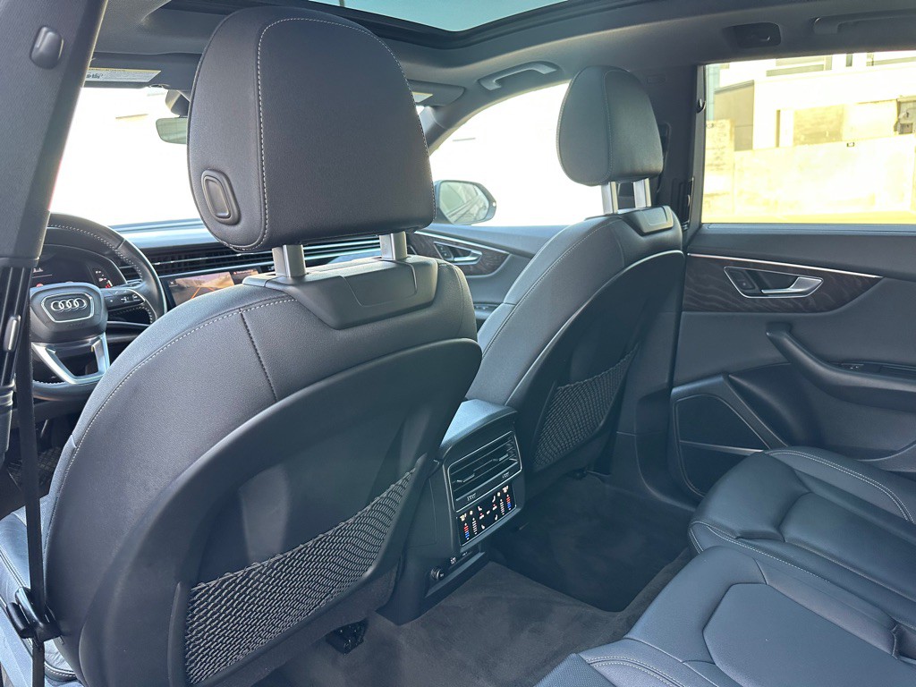 2020 Audi Q8 Image 19