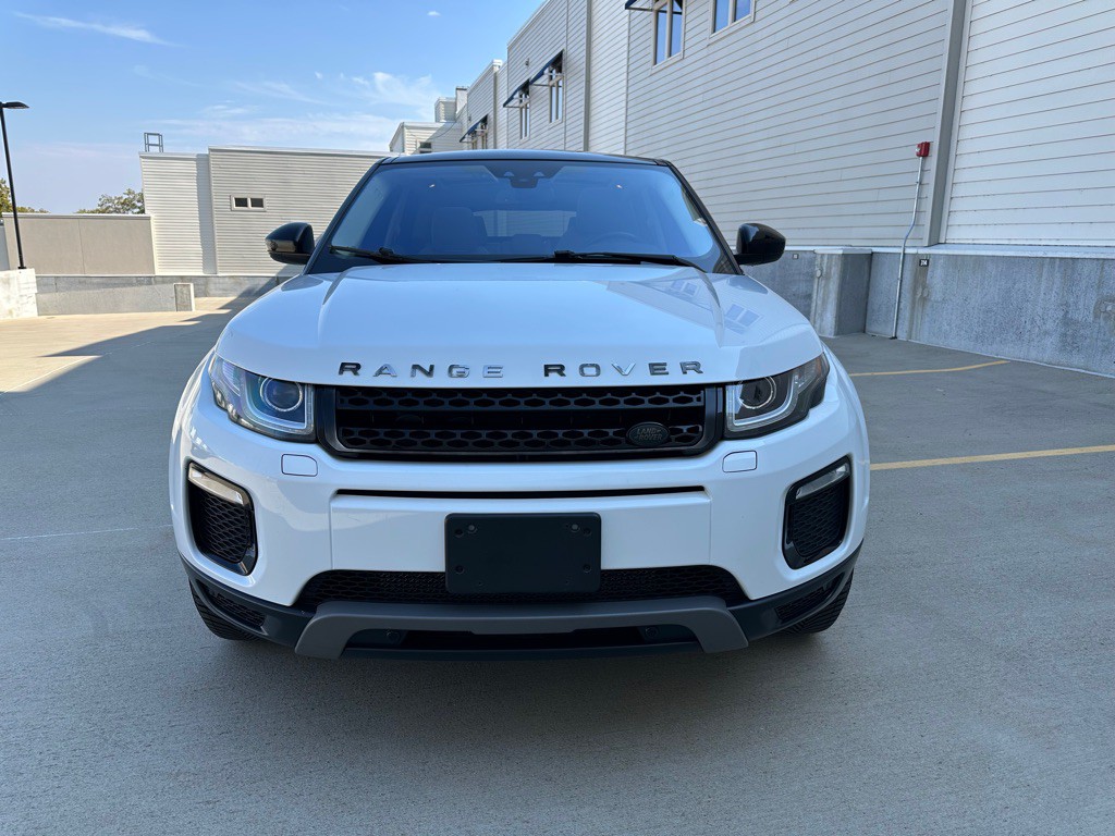 2017 Land Rover Range Rover Evoque Image 2