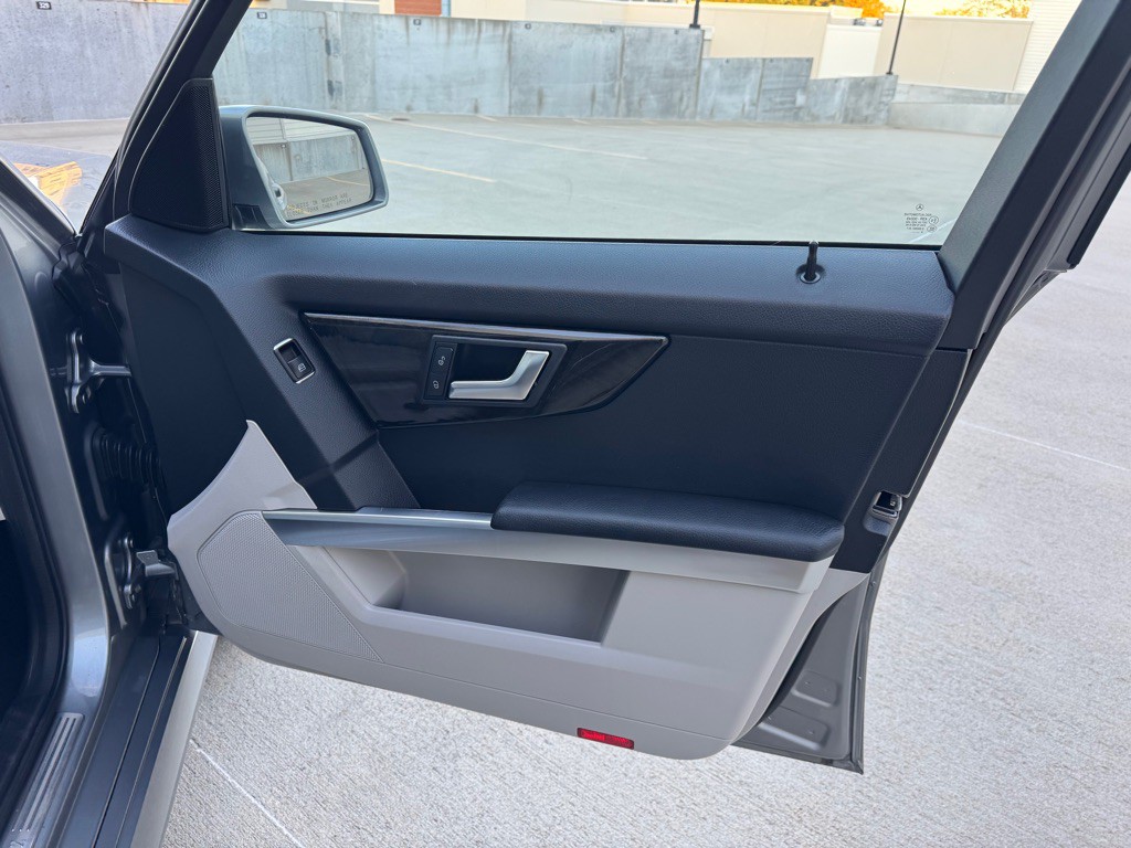 2014 Mercedes-Benz GLK-Class Image 28