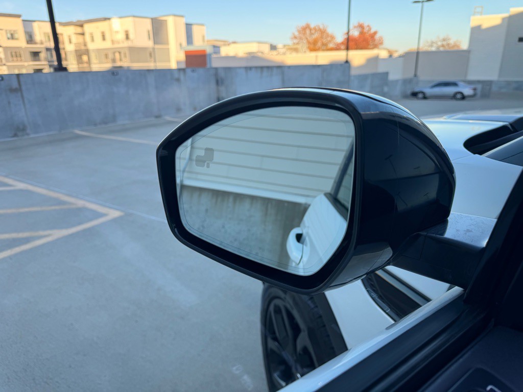 2018 Land Rover Discovery Sport Image 11