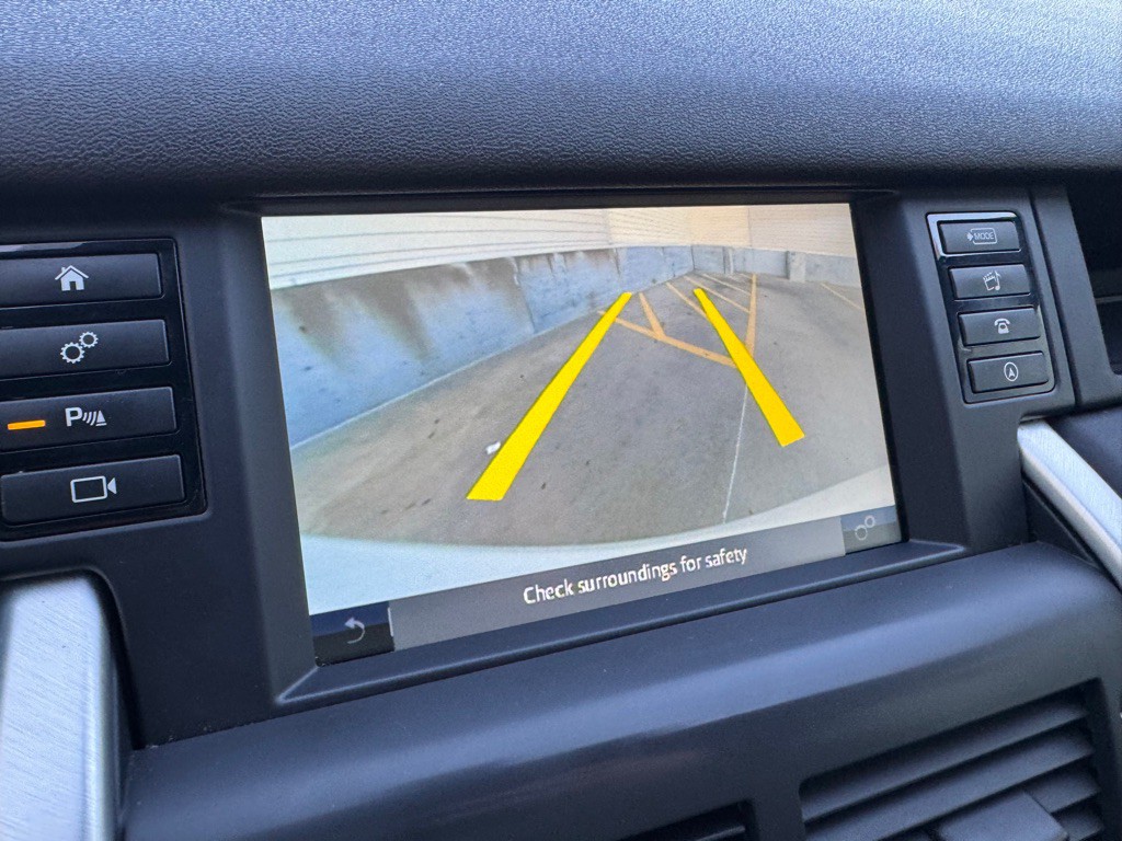 2018 Land Rover Discovery Sport Image 19