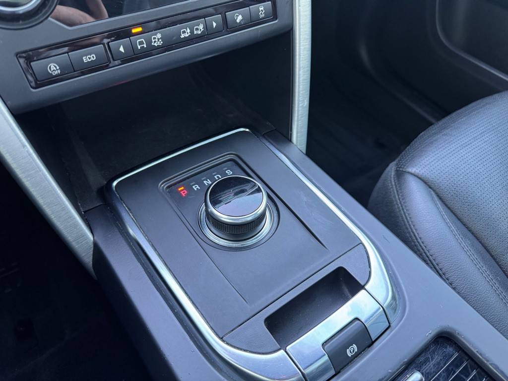 2018 Land Rover Discovery Sport Image 22