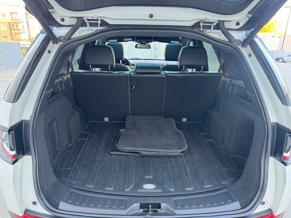 2018 Land Rover Discovery Sport Image 26