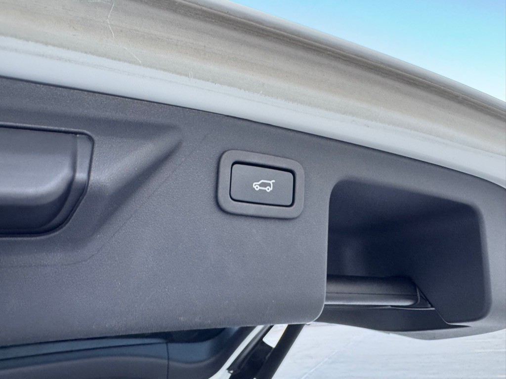 2018 Land Rover Discovery Sport Image 27