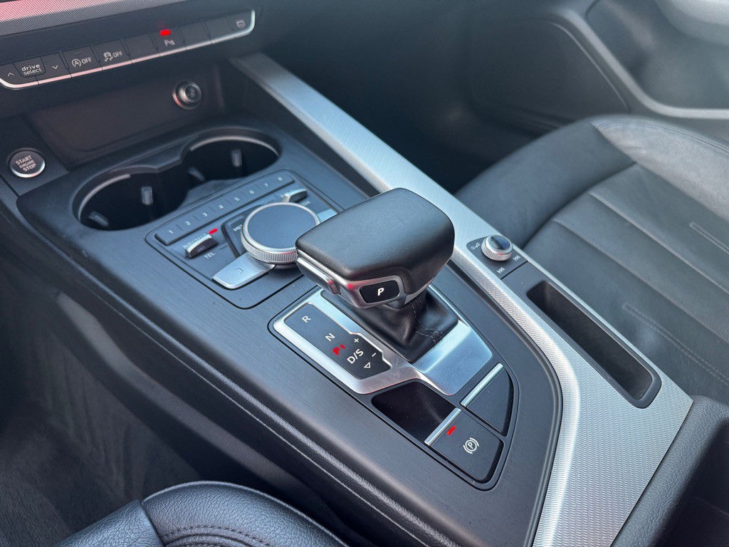 2017 Audi A4 Image 13