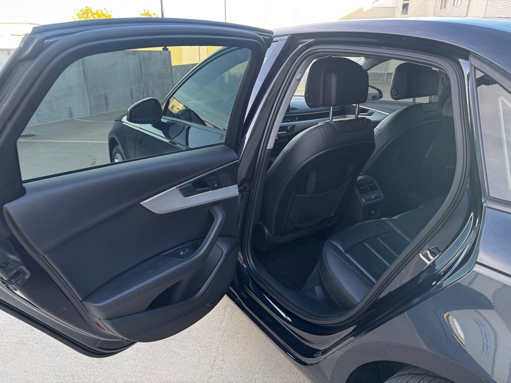 2017 Audi A4 Image 14