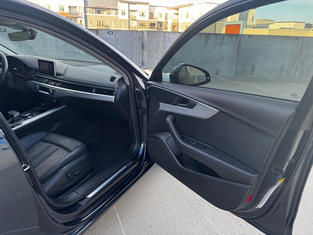 2017 Audi A4 Image 19