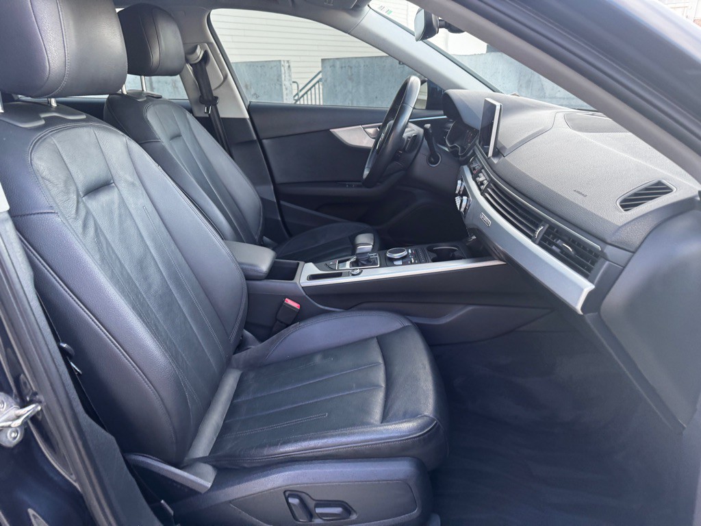 2017 Audi A4 Image 21