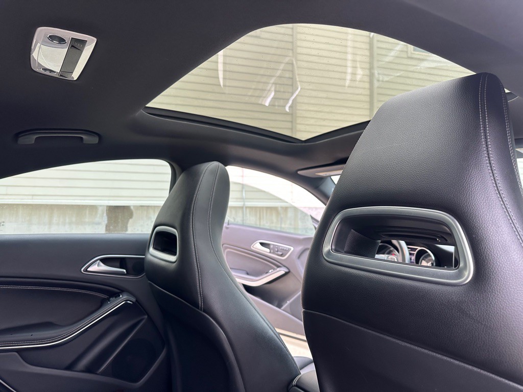 2016 Mercedes-Benz CLA-Class Image 21
