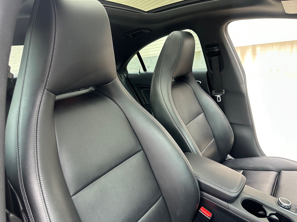 2016 Mercedes-Benz CLA-Class Image 28