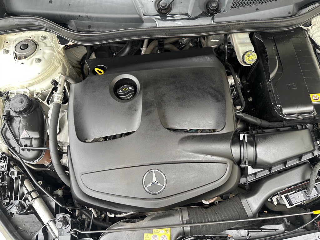 2016 Mercedes-Benz CLA-Class Image 30