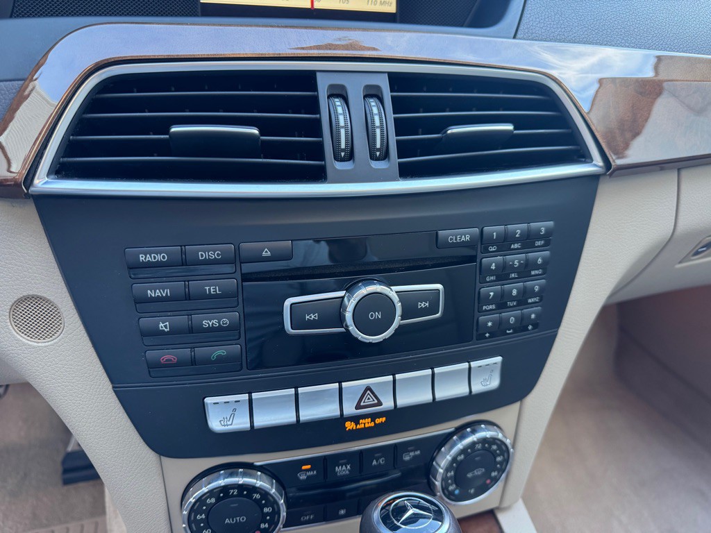 2013 Mercedes-Benz C-Class Image 19