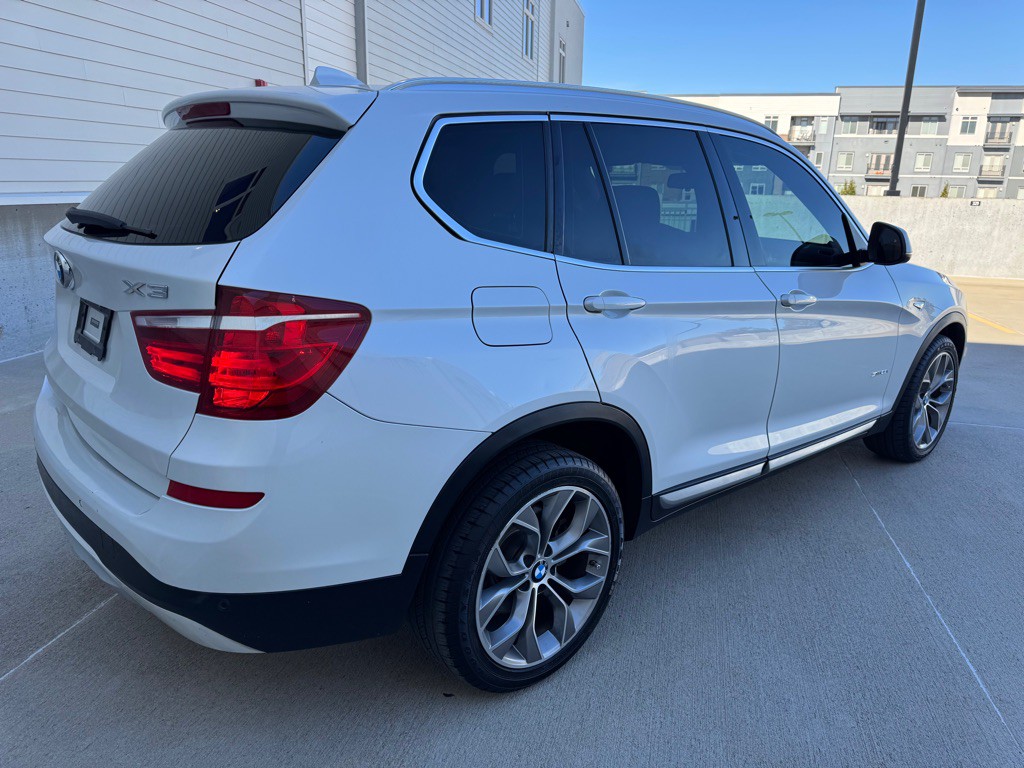 2017 BMW X3 Image 3