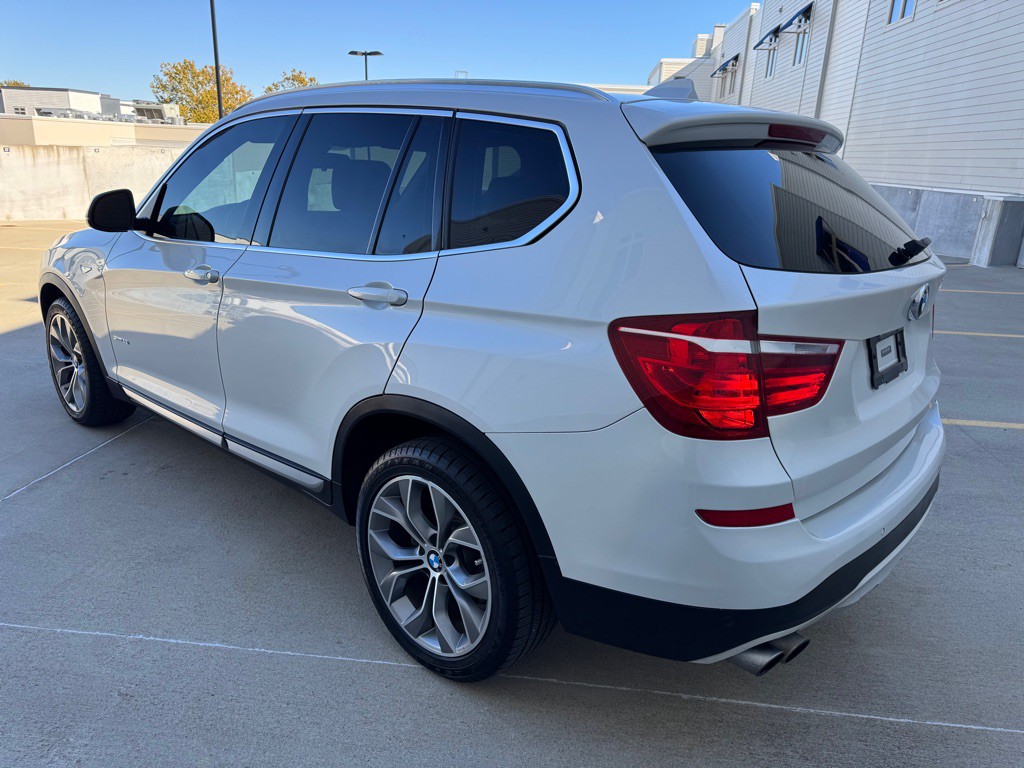 2017 BMW X3 Image 5