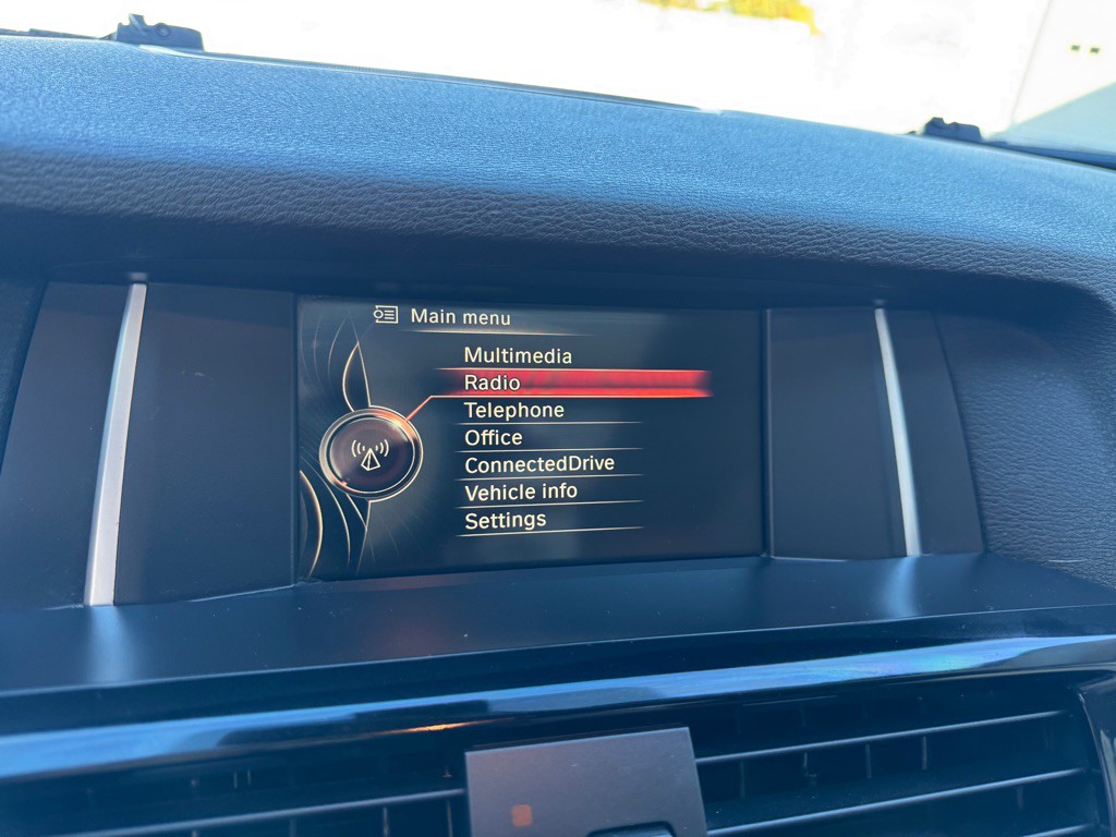 2017 BMW X3 Image 18