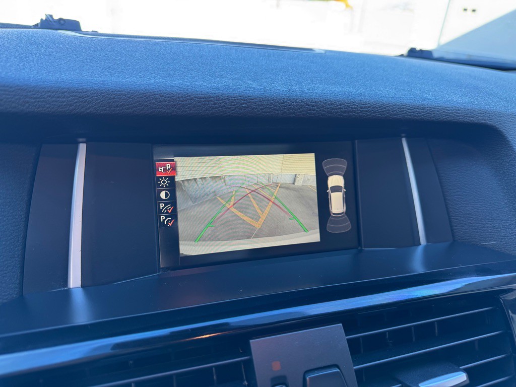 2017 BMW X3 Image 19