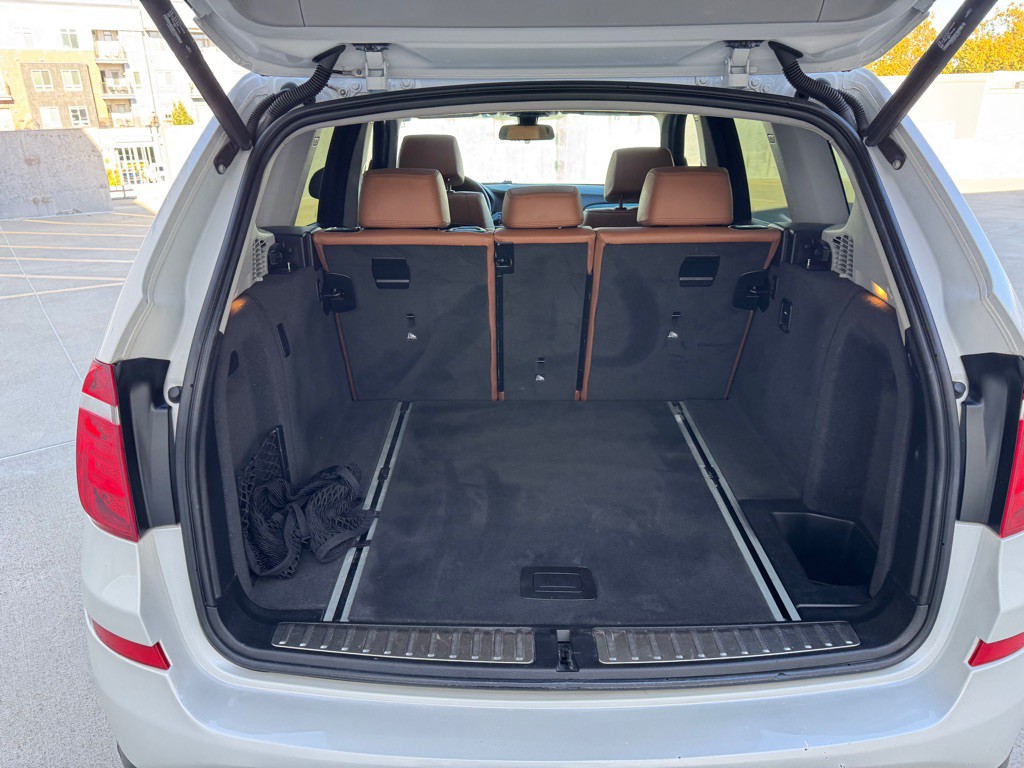 2017 BMW X3 Image 24