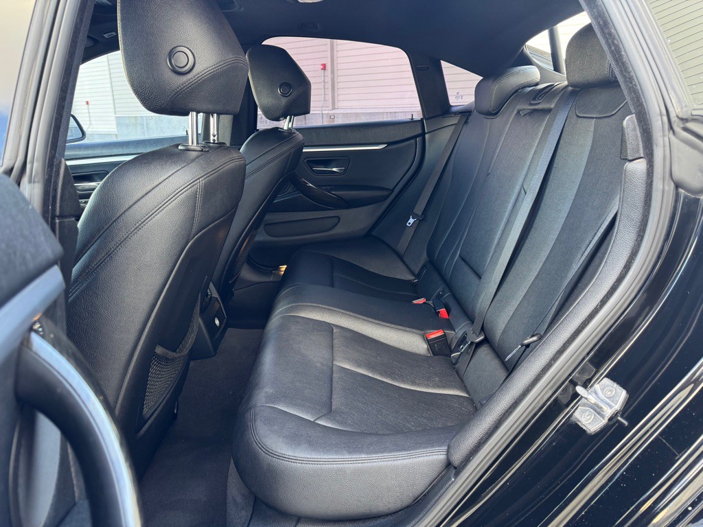 2017 BMW 4 Series Image 21