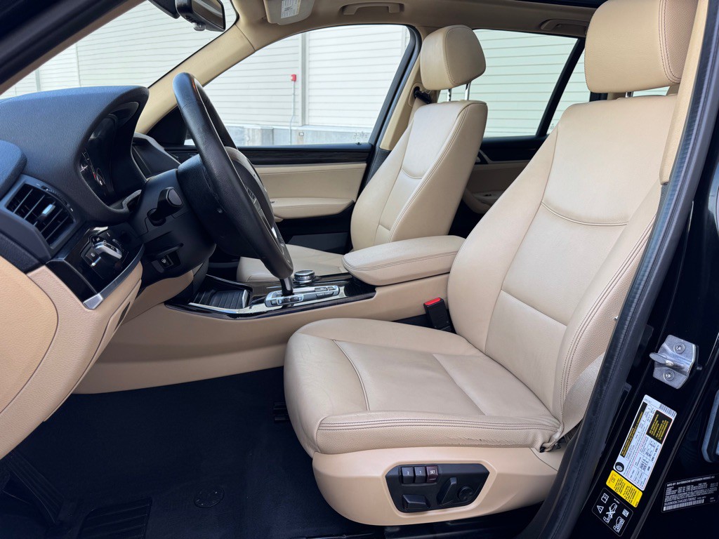 2016 BMW X3 Image 12