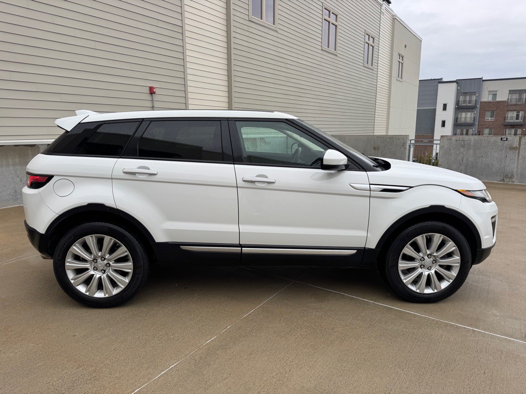 2016 Land Rover Range Rover Evoque Image 2